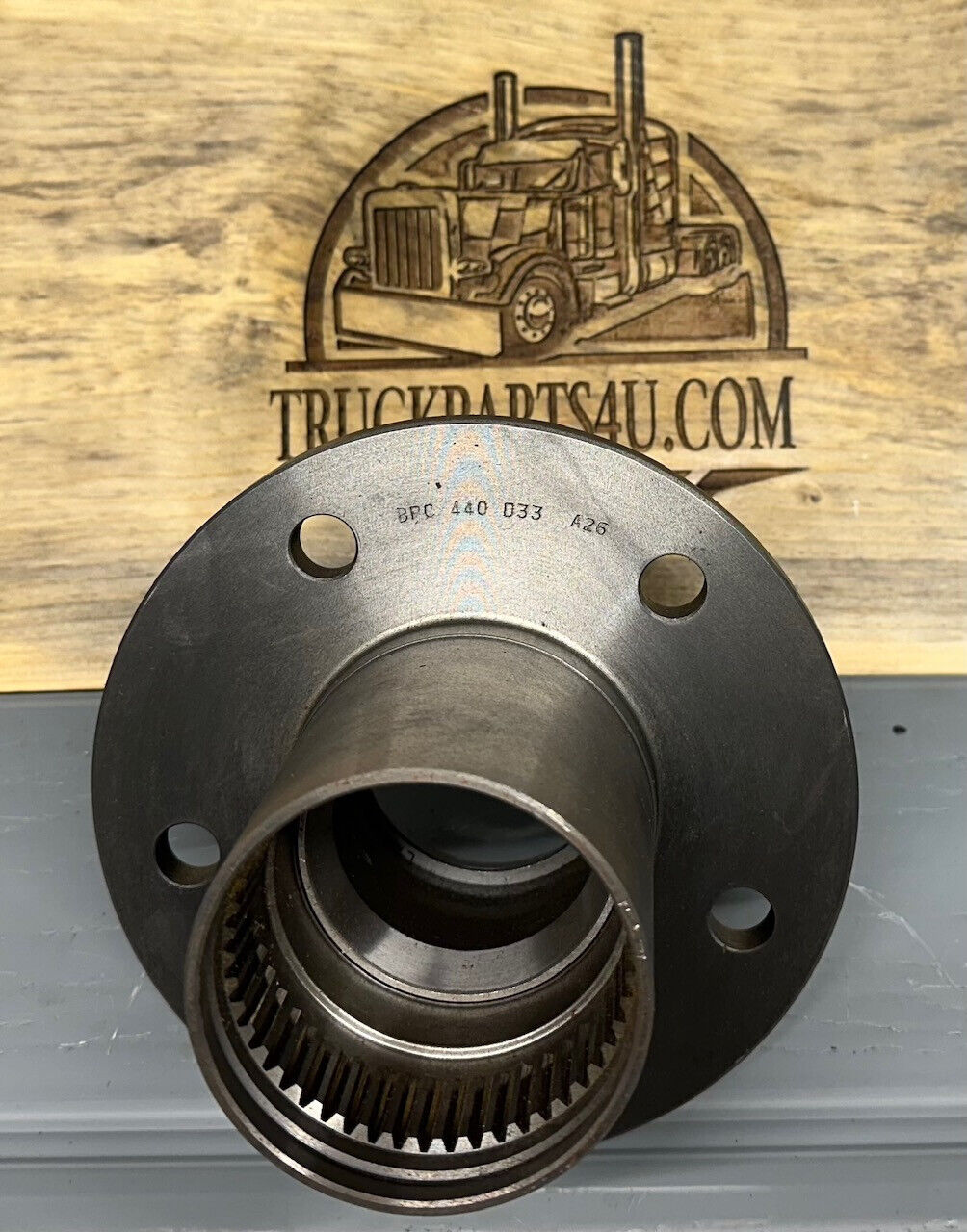 044HU105 Dana hub assembly, 211-9203 / BPC 440 D33 A26, new